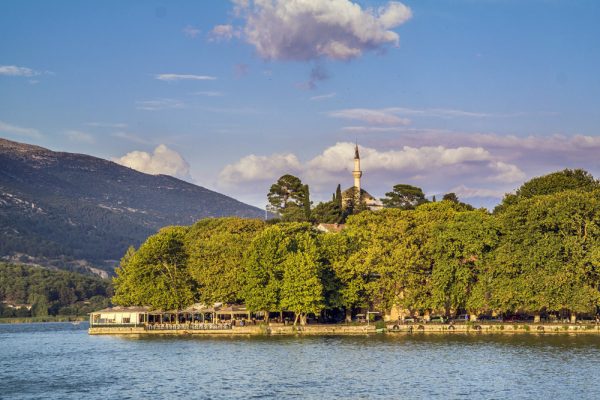 Epirus Tour - Ioannina Lake